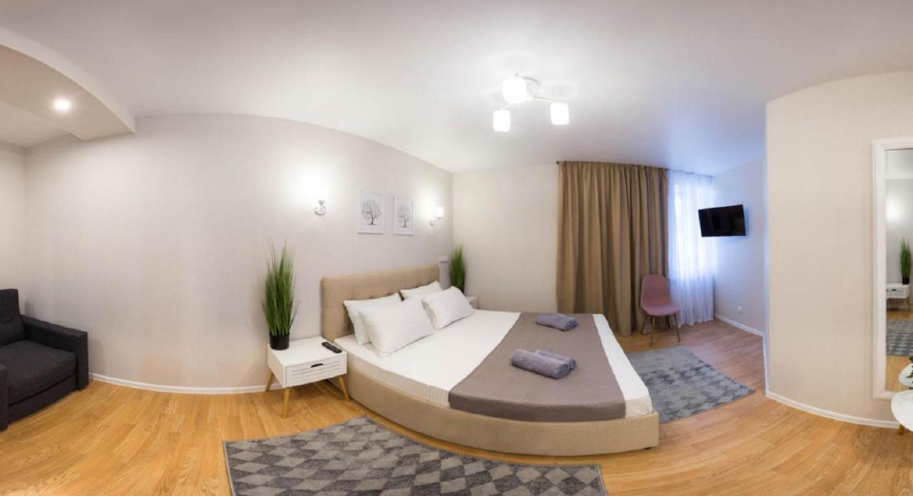 Apartment In The City Center - Gimnasiyna Naberezhna 24A-1 Charkiw Exterior foto