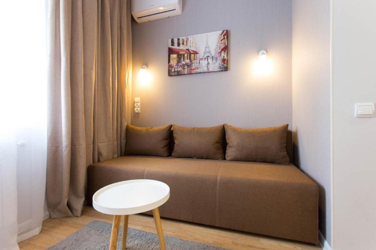 Apartment In The City Center - Gimnasiyna Naberezhna 24A-1 Charkiw Exterior foto