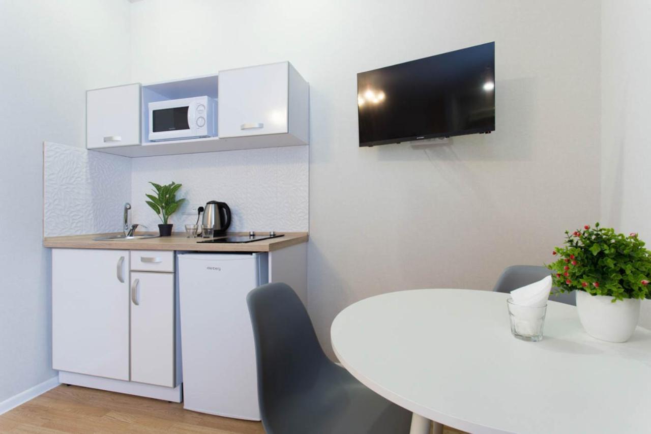 Apartment In The City Center - Gimnasiyna Naberezhna 24A-1 Charkiw Exterior foto