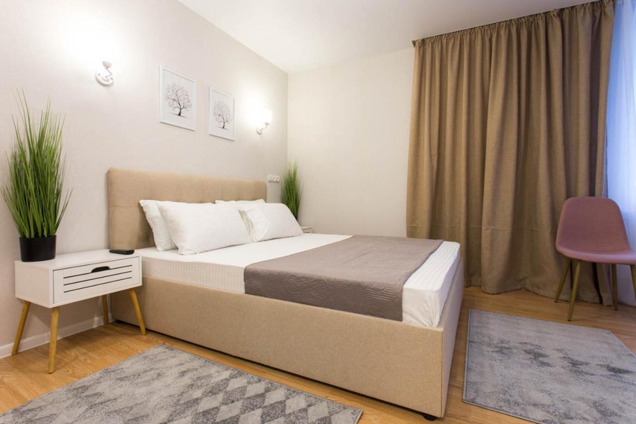 Apartment In The City Center - Gimnasiyna Naberezhna 24A-1 Charkiw Exterior foto