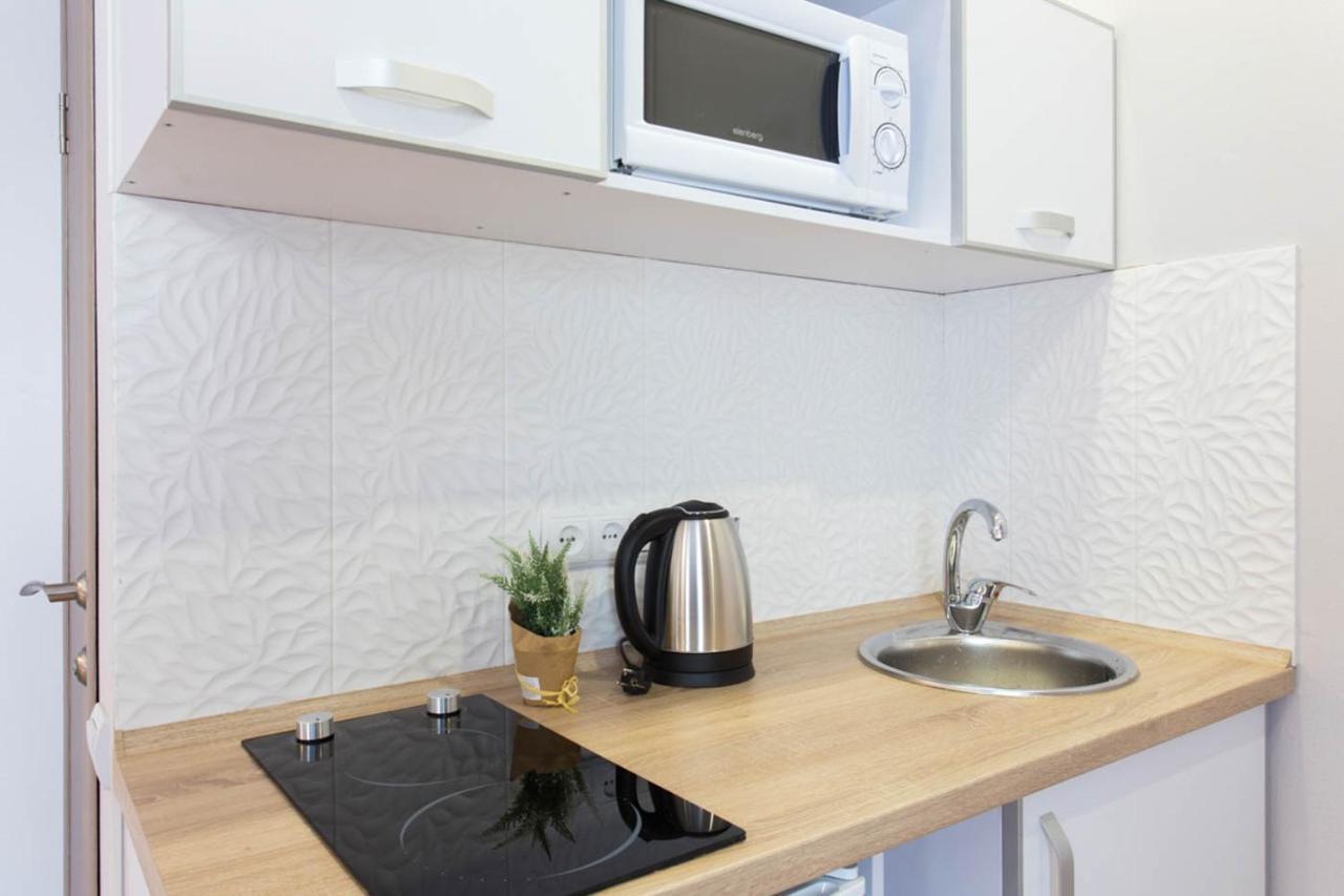Apartment In The City Center - Gimnasiyna Naberezhna 24A-1 Charkiw Exterior foto