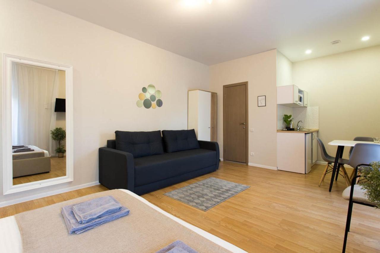 Apartment In The City Center - Gimnasiyna Naberezhna 24A-1 Charkiw Exterior foto