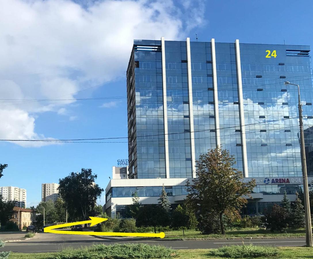 Apartment In The City Center - Gimnasiyna Naberezhna 24A-1 Charkiw Exterior foto