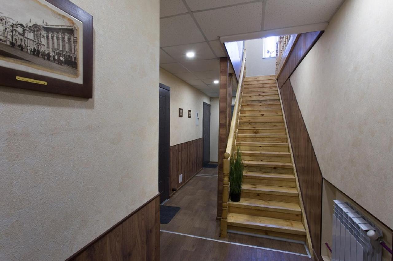 Apartment In The City Center - Gimnasiyna Naberezhna 24A-1 Charkiw Exterior foto
